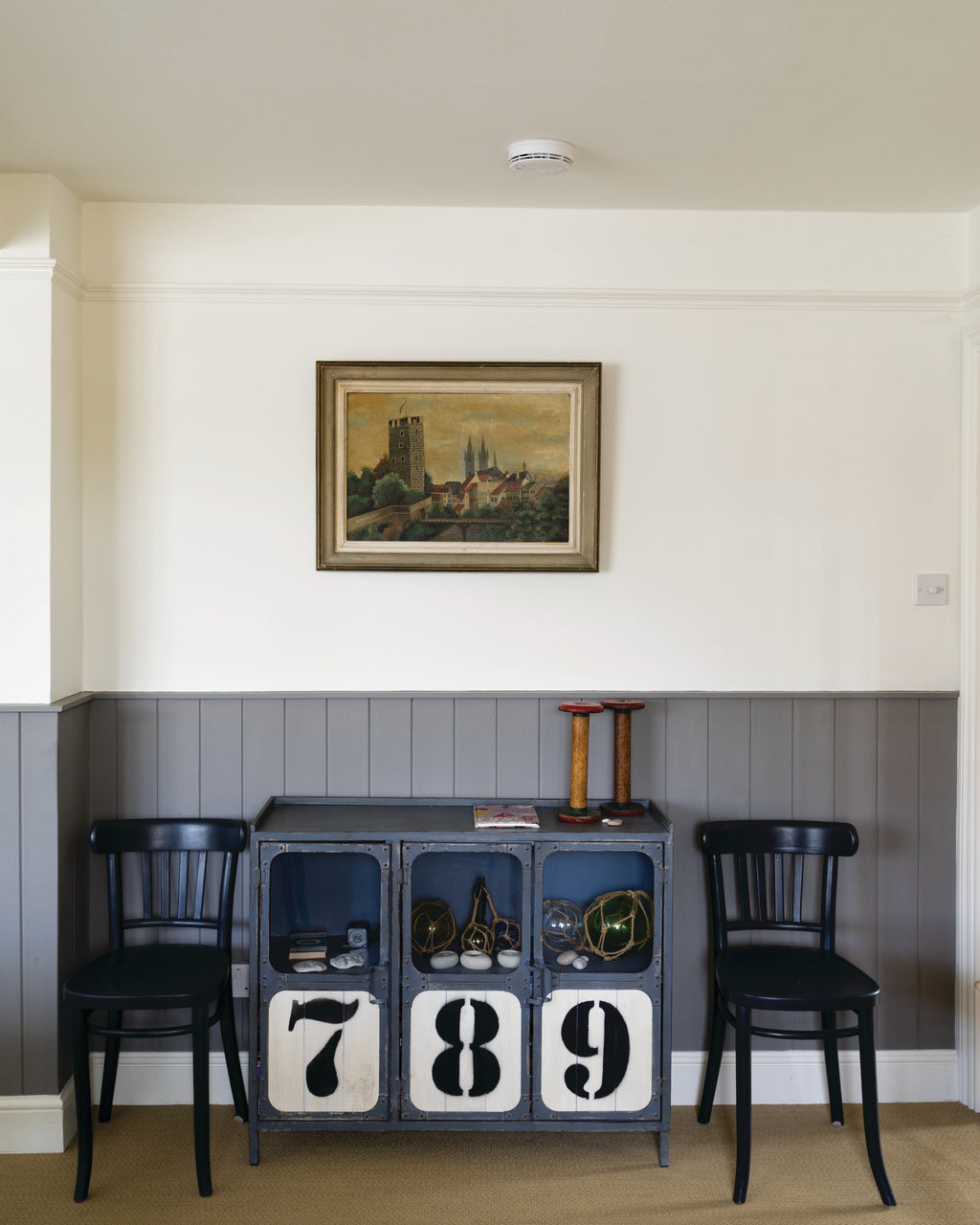 Lacke - Farrow and Ball - Mole's Breath 276 - Eggshell