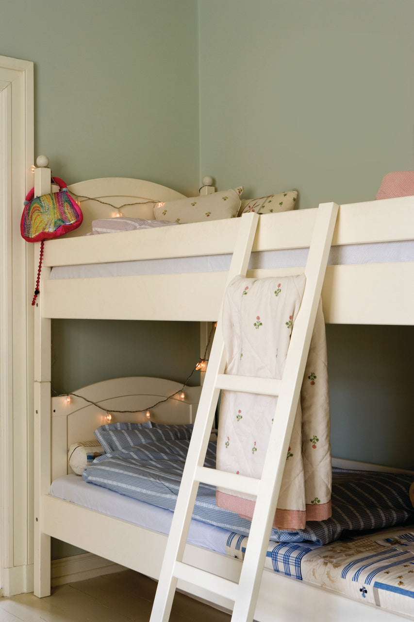 Lacke - Farrow and Ball - Slipper Satin 2004 - Eggshell