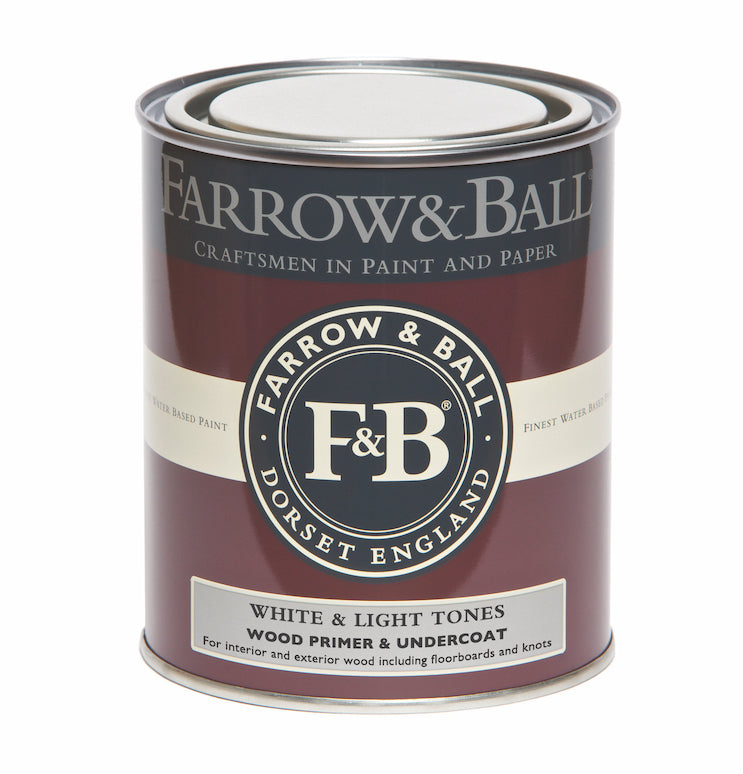 Eine 750ml Farrow and Ball Farbdose als Beispiel für den Wood Primer and Undercoat im Farbton White and Light