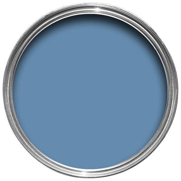 Offene Farbdose von oben von Cook's Blue, einem nostalgischen Küchenblau
