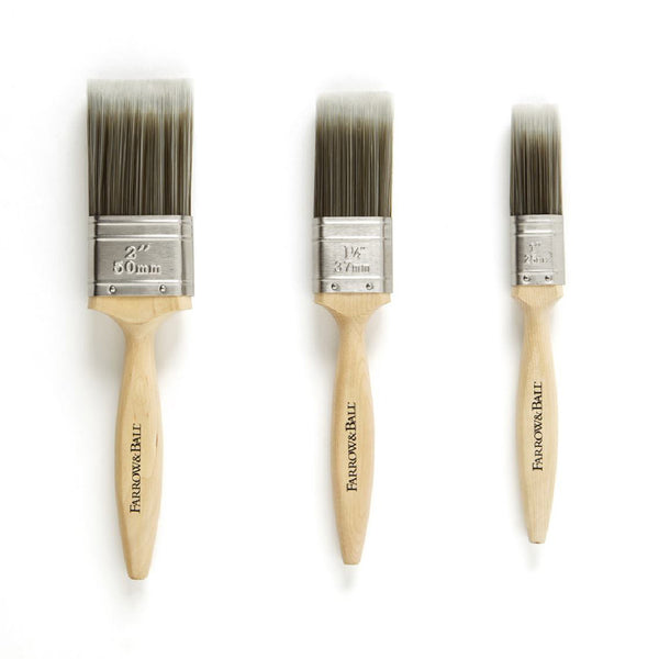 Flachpinsel von Farrow and Ball in drei verschiedenen Größen